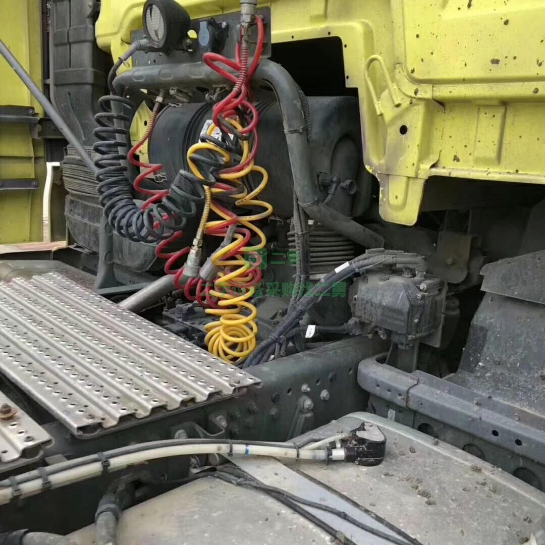 急售9成新二手牽引車二手貨車重汽汕德卡重汽汕德卡540馬力山