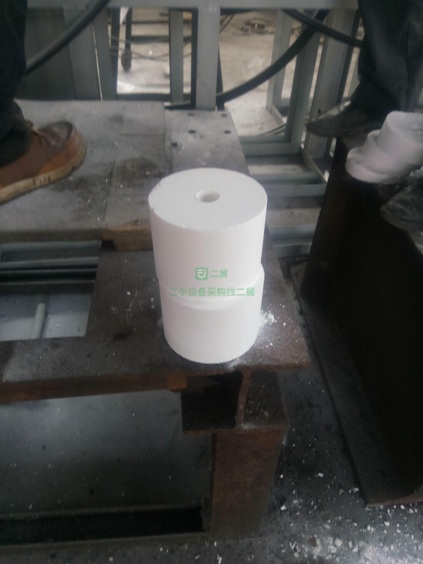 高密度陶瓷粉末液壓成型壓塊機