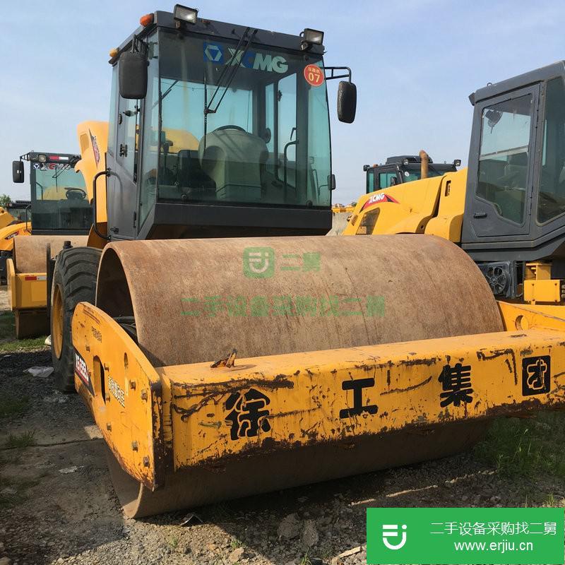 上海出售二手的振動壓路機原版原樣