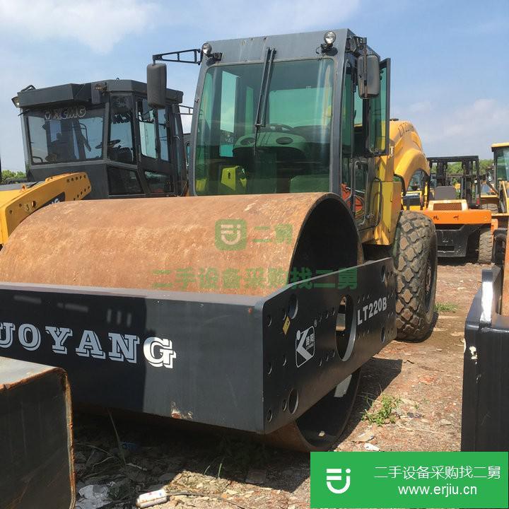 上海出售二手的振動壓路機原版原樣