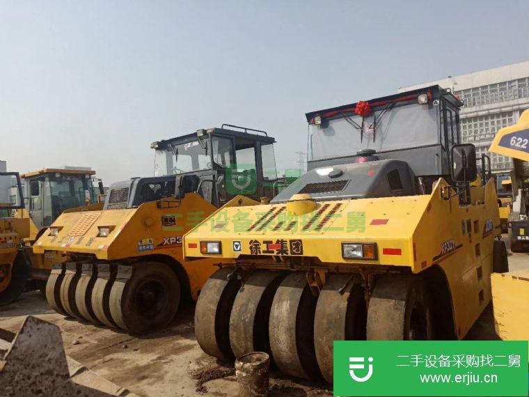轉讓二手膠輪壓路機,車況杠杠的