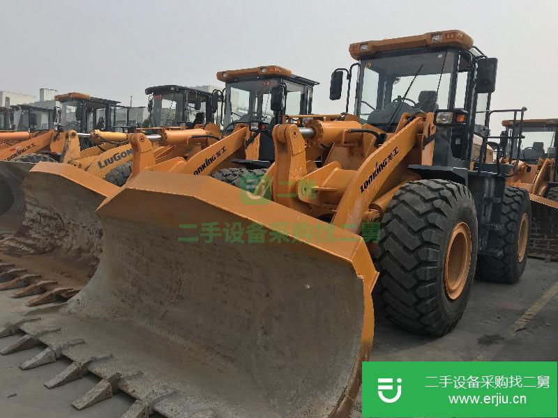 個人優(yōu)惠轉(zhuǎn)讓側(cè)翻標(biāo)準(zhǔn)/加長臂50裝載機