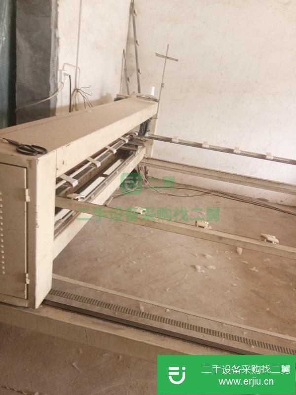開松機,梳棉機,全移動絎縫機全套轉讓