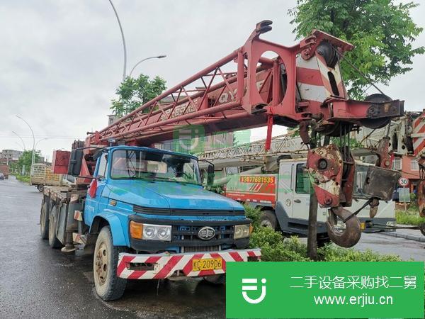轉(zhuǎn)讓自用吊車16噸2010年上牌