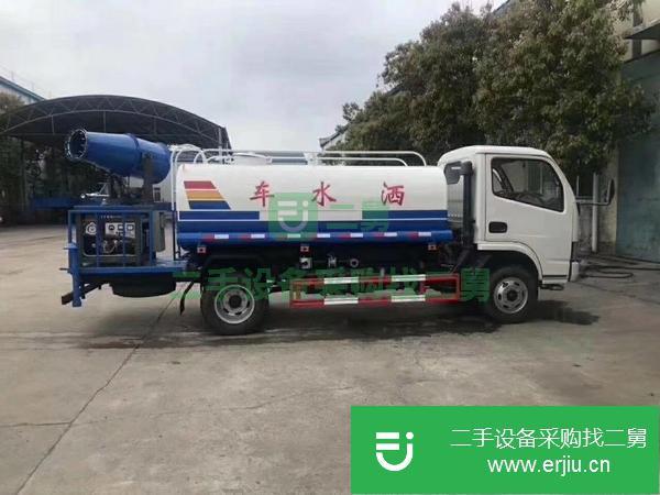 轉(zhuǎn)讓5噸小多利卡底盤灑水車