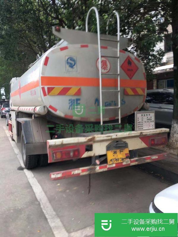 二手12噸東風(fēng)油罐車低價(jià)出售