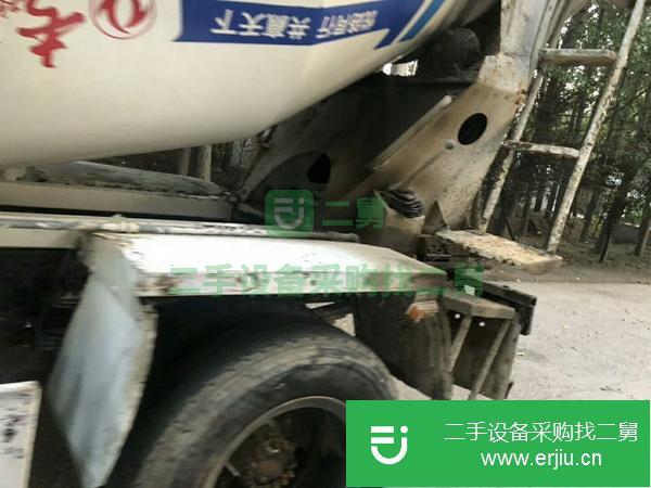 轉讓17年6方東風小型罐車，攪拌車進口泵價格不高