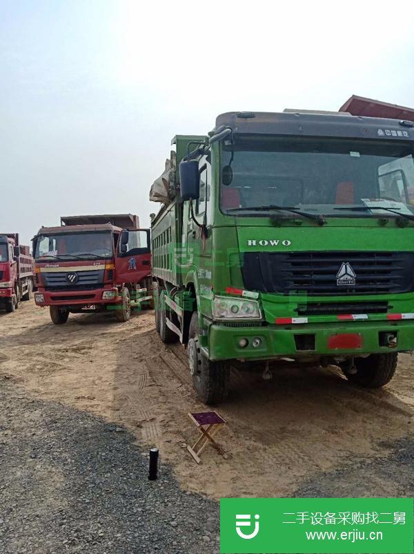 出售13年二手豪沃自卸車 340馬力 后八輪