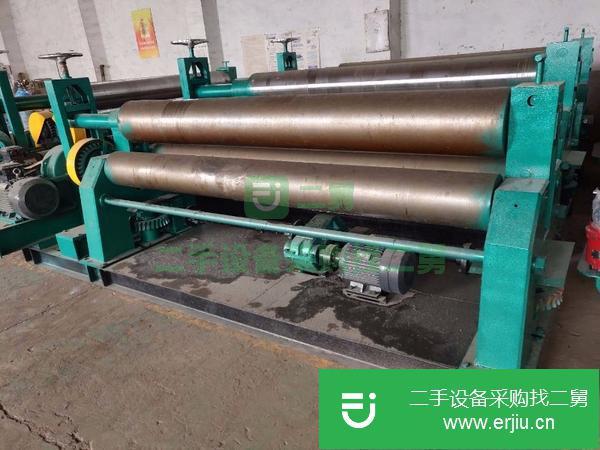 低價(jià)出售各種型號(hào)的二手卷板機(jī)