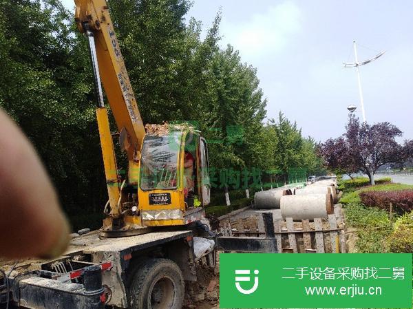 轉讓07年鐵象8噸吊車