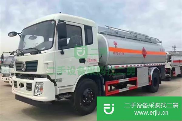 轉讓東風天龍前四后八鋁合金運油車牽引車