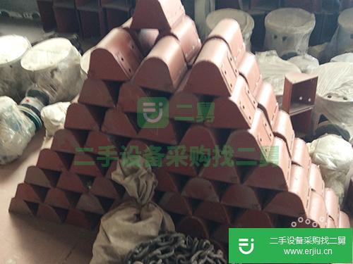 斗鏈?zhǔn)教嵘龣C采用兩組螺旋葉片