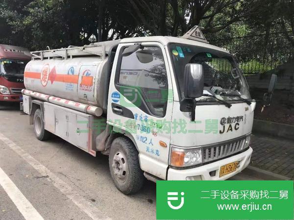 轉讓精品5噸油罐車