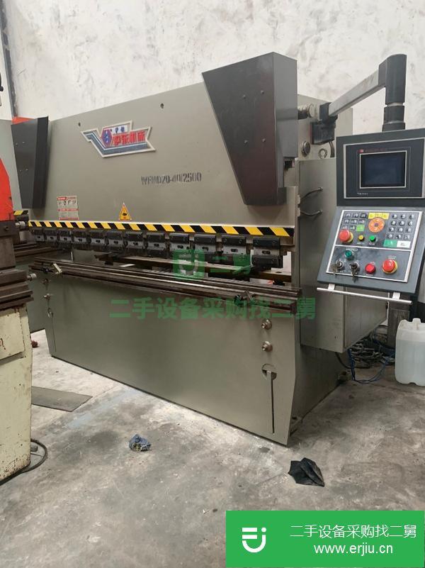 40T2500二手?jǐn)?shù)控折彎機(jī)二手剪板低價轉(zhuǎn)讓