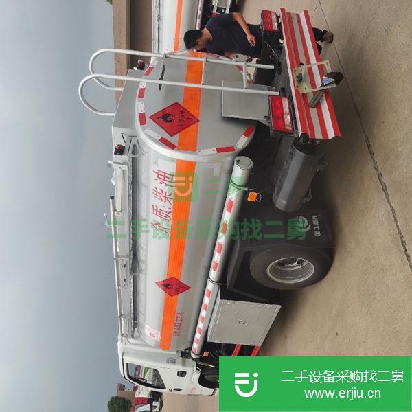 轉(zhuǎn)讓東風多利卡5噸油罐車包上戶