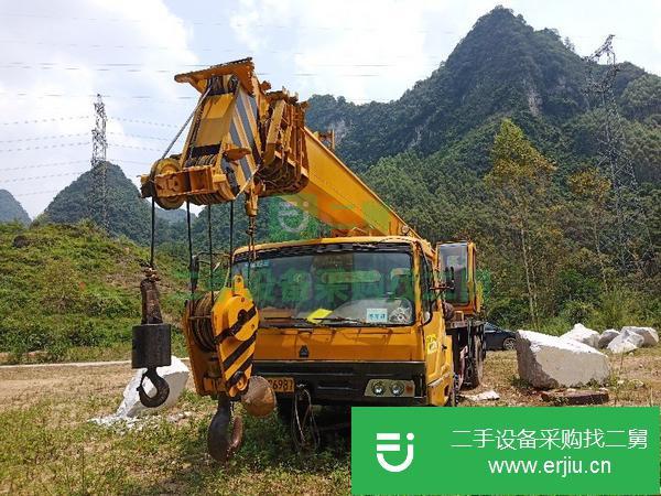 出售07年5月柳工20噸吊車,手續脫審一年,正常做工,剛做油漆保養!