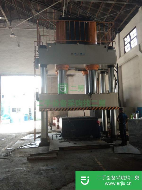 轉(zhuǎn)讓大型封頭液壓機(jī)2800噸3500噸4600噸封頭成型液壓機(jī)