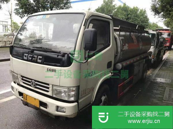 轉讓精品5噸油罐車