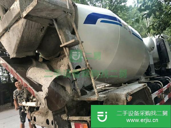 轉讓17年6方東風小型攪拌罐車，進口泵 ，價格不高