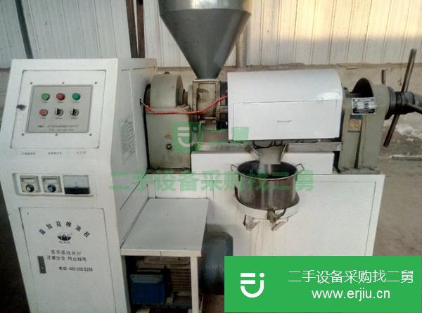 二手的九成新的益加益榨油機一套轉讓
