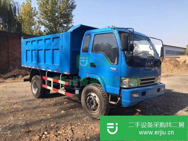 低價出售轉(zhuǎn)讓精品退役自卸車，八成新