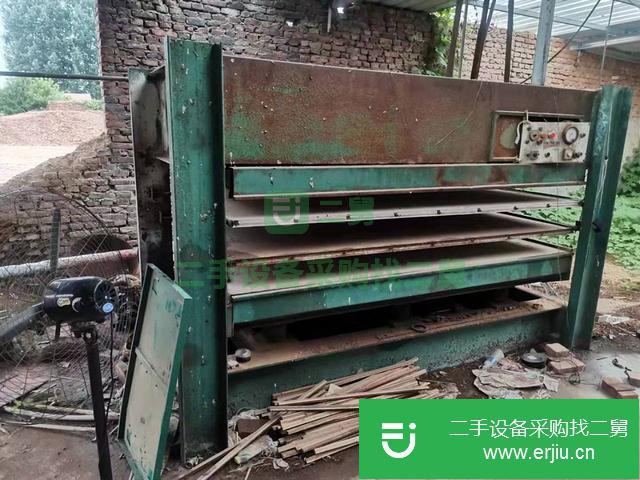 轉(zhuǎn)讓出售二手九成新熱壓機(jī)4壓3