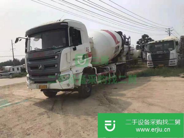 出售17年7月三一C8攪拌罐車