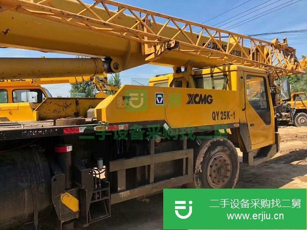 出售一臺二手的八成新的徐工25k吊車