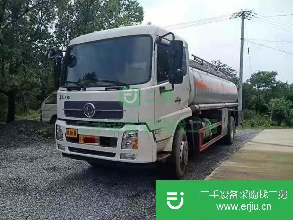 便宜出售5噸8噸加油車可分期0首付提車