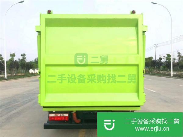 轉讓側掛壓縮垃圾車 東風多利卡D6側掛壓縮垃圾車