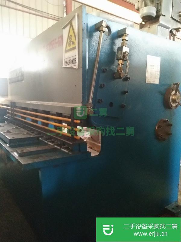 轉(zhuǎn)讓低價處理二手剪板機(jī)