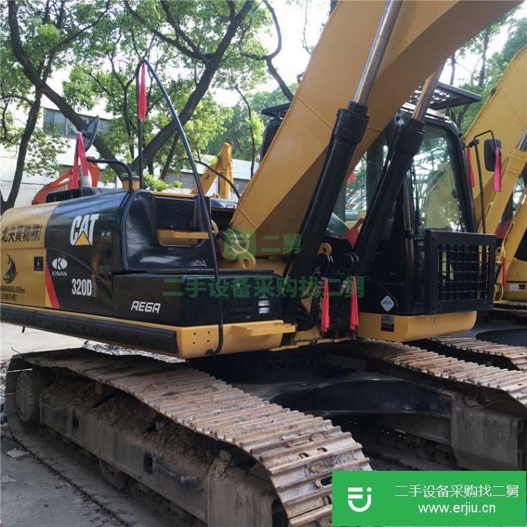 轉(zhuǎn)讓:二手卡特320D挖掘機(jī)挖掘力大結(jié)實(shí)耐用