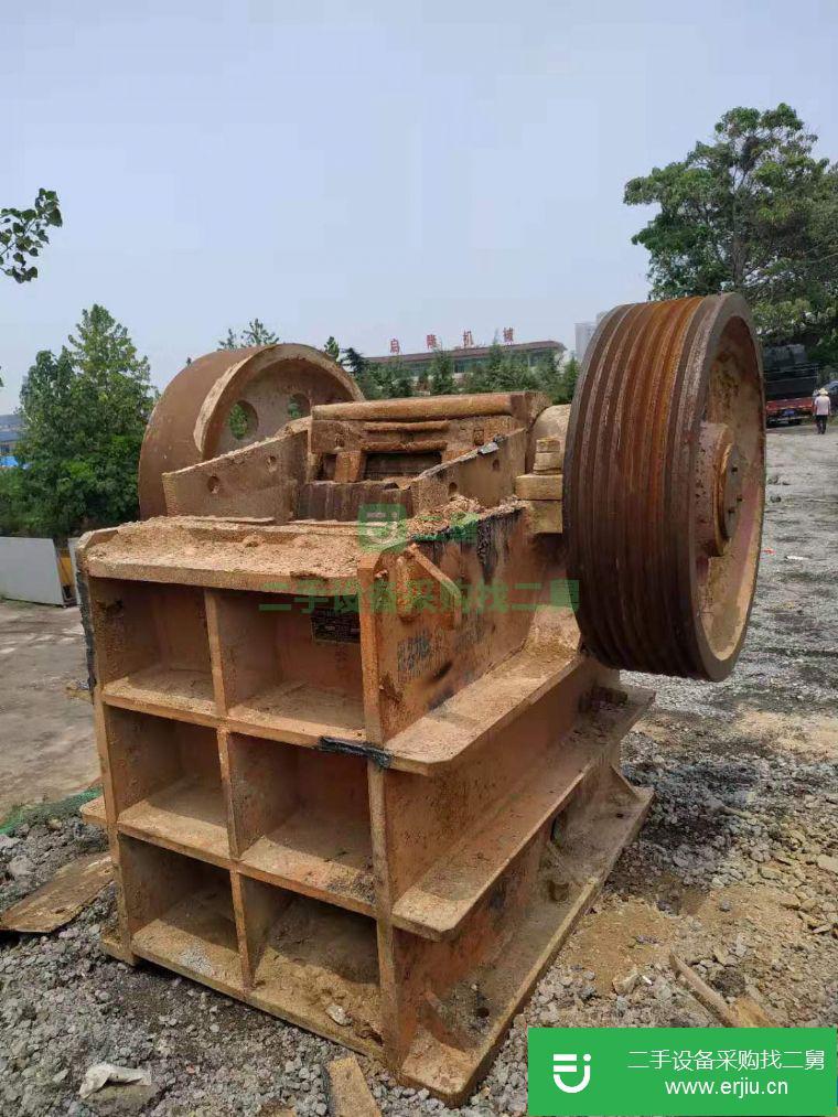 轉讓:二手的250X1000顎式破碎機