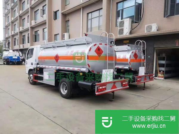 廠家常年低價出售5-20噸油罐車現車,二手油罐車特價處理