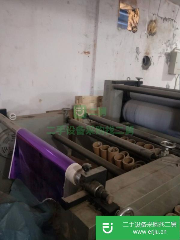 精品出售1.2米卷筒壓紋機(jī),99成新。