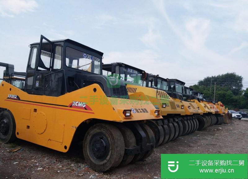 出售二手22噸壓路機(jī)，車(chē)況好