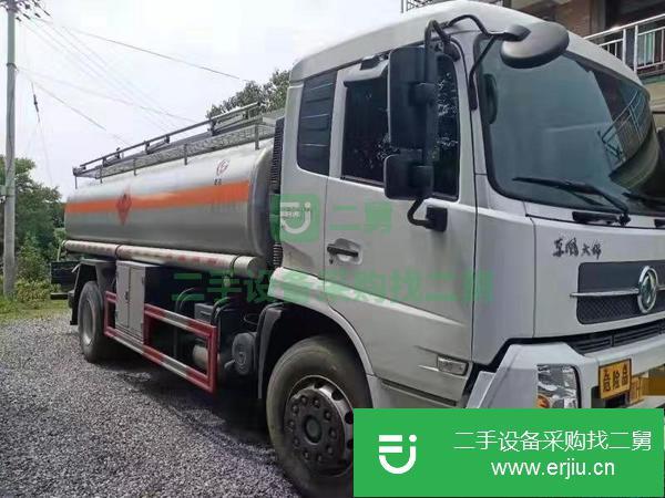 便宜出售5噸8噸加油車可分期0首付提車