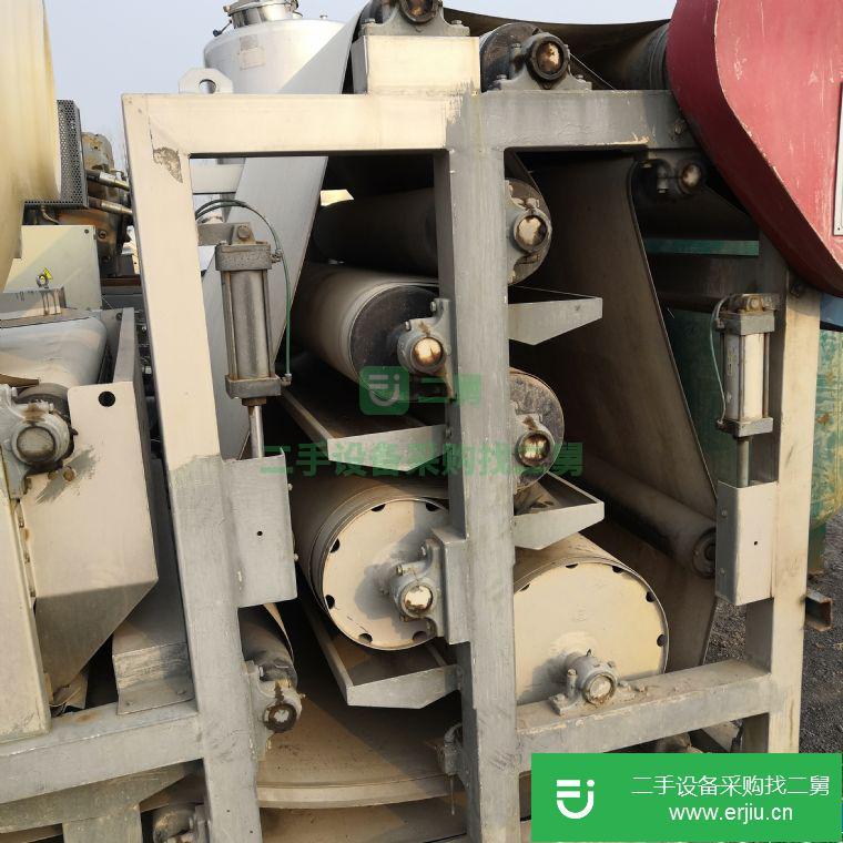 轉(zhuǎn)讓:9成新二手帶式壓濾機(jī) 污泥水處理專用壓濾機(jī)