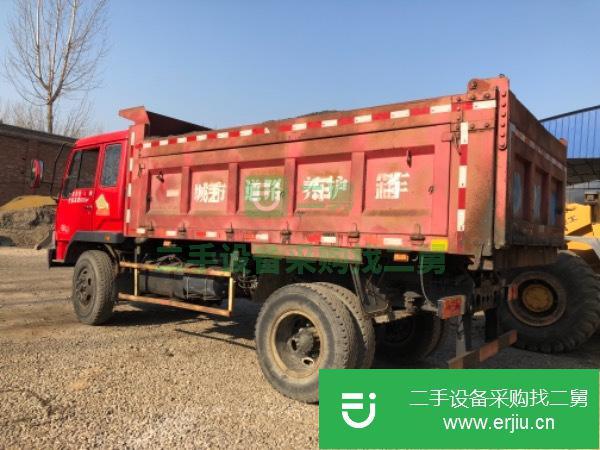 低價出售轉(zhuǎn)讓精品退役自卸車，八成新