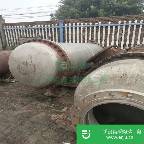 出售一批列管換熱器,材質316L,型號有180平方