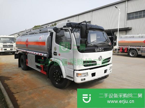 轉(zhuǎn)讓東風(fēng)多利卡8噸加油車現(xiàn)車兩臺(tái) 已上戶