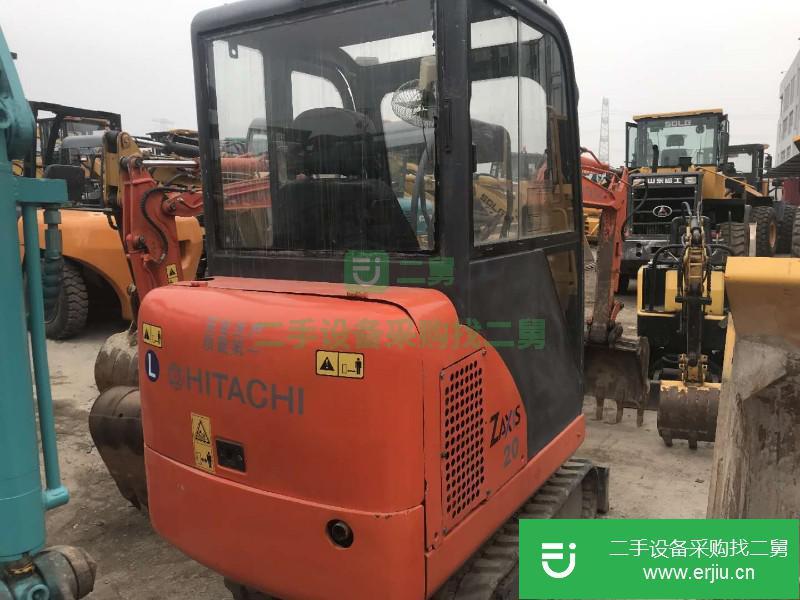 阿壩地區(qū)出售二手挖掘機(jī) 九成新低價出售