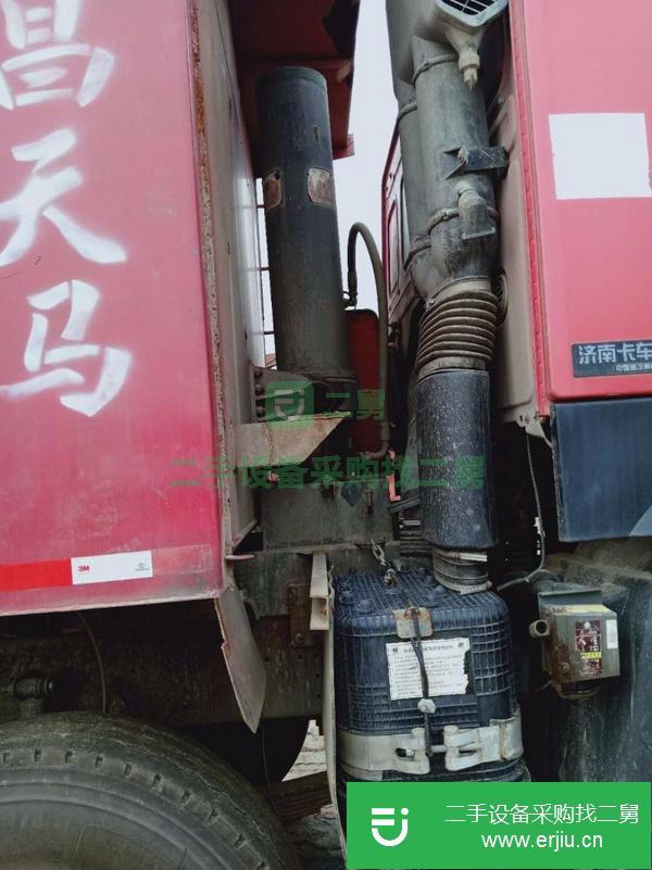 出售17年二手豪沃自卸車 380馬力 前四后八輪