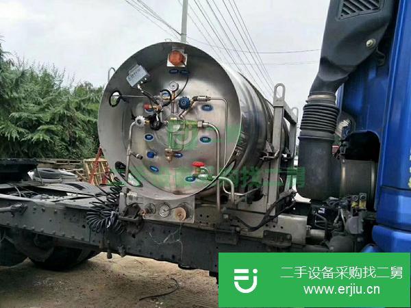 轉讓17年6月歐曼ETX燃氣車一臺，雙驅輕體。國五牽引車