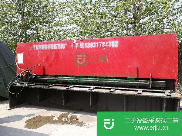 低價(jià)出售轉(zhuǎn)讓二手折彎機(jī) 與剪板機(jī)