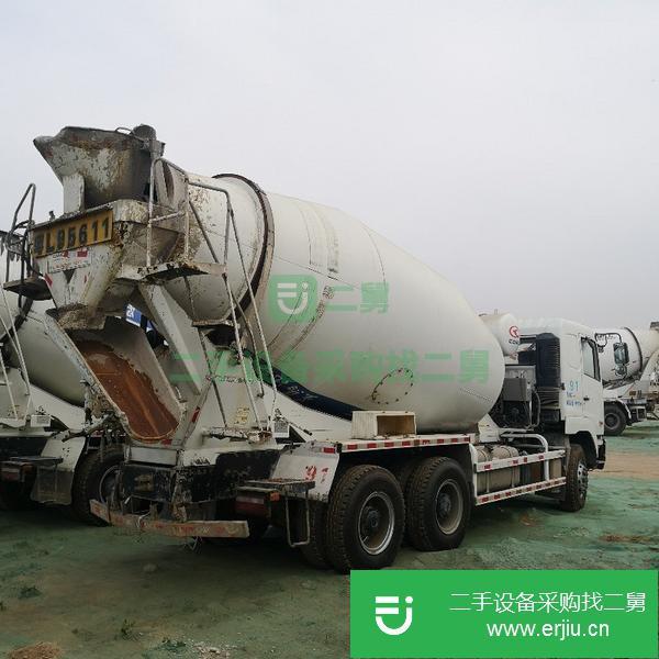 轉(zhuǎn)讓小型8方攪拌運(yùn)輸車 二手華凌10方336馬力水泥攪拌罐車 全手續(xù)