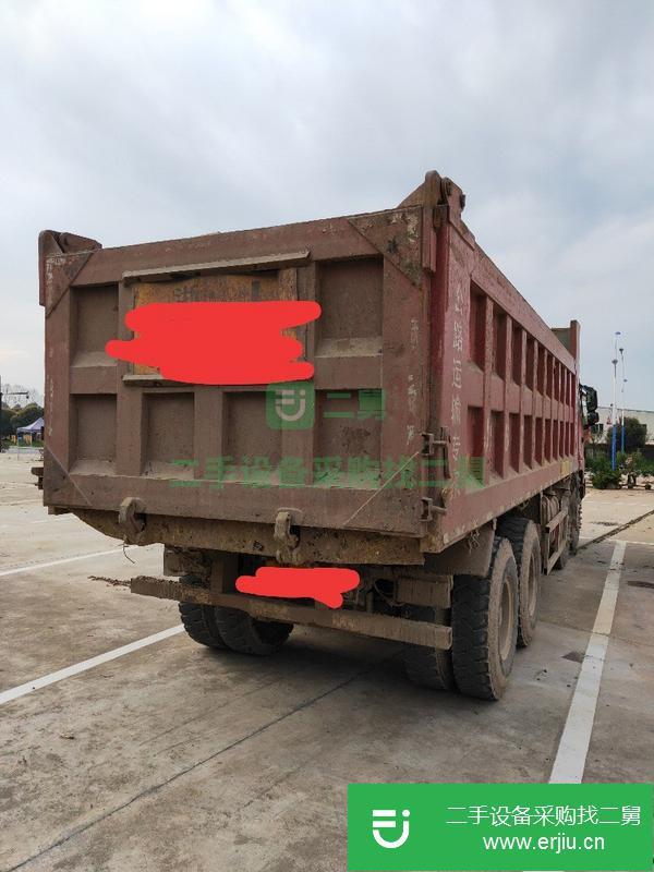 兩臺二手的歐曼ETX前四后八牽引車轉讓