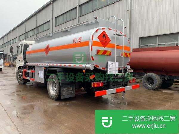 轉讓10噸不超載油罐車