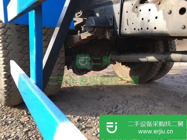 轉讓東風八噸吸污車