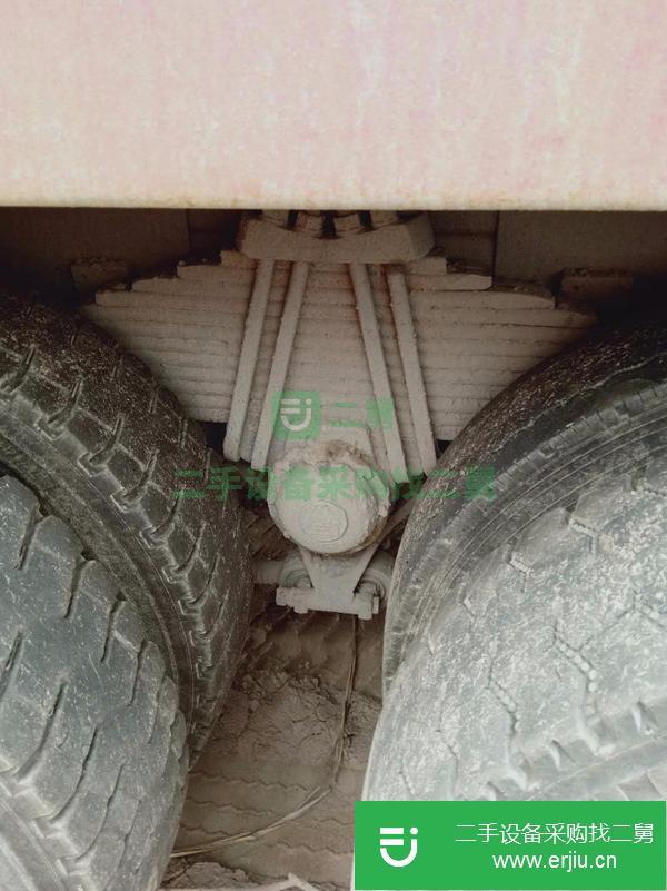 出售17年二手豪沃自卸車 380馬力 前四后八輪